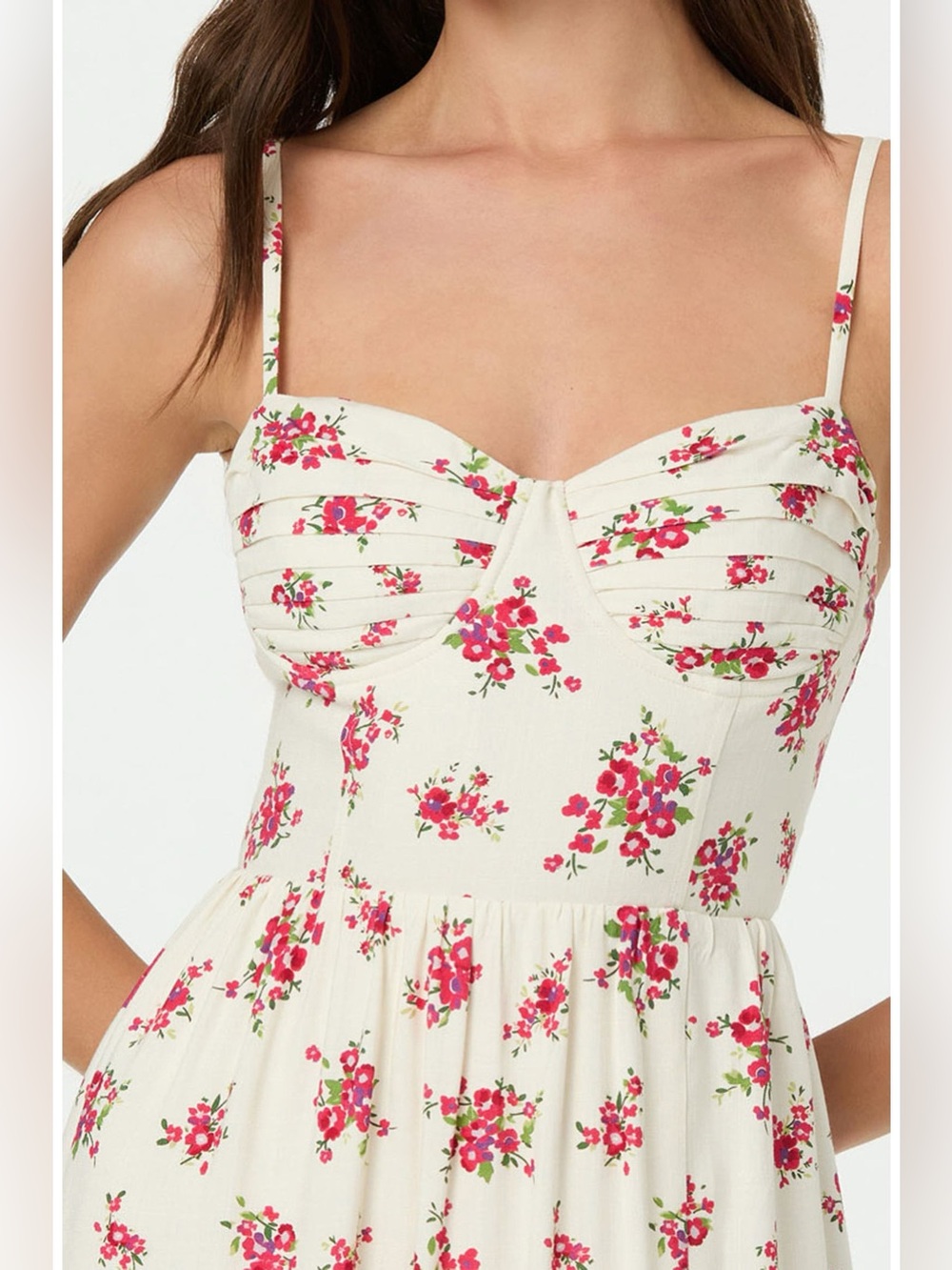 ASTR The Label Pleated Bust Fit & Flare Midi Dress Size Medium Red Floral - Picture 3 of 14